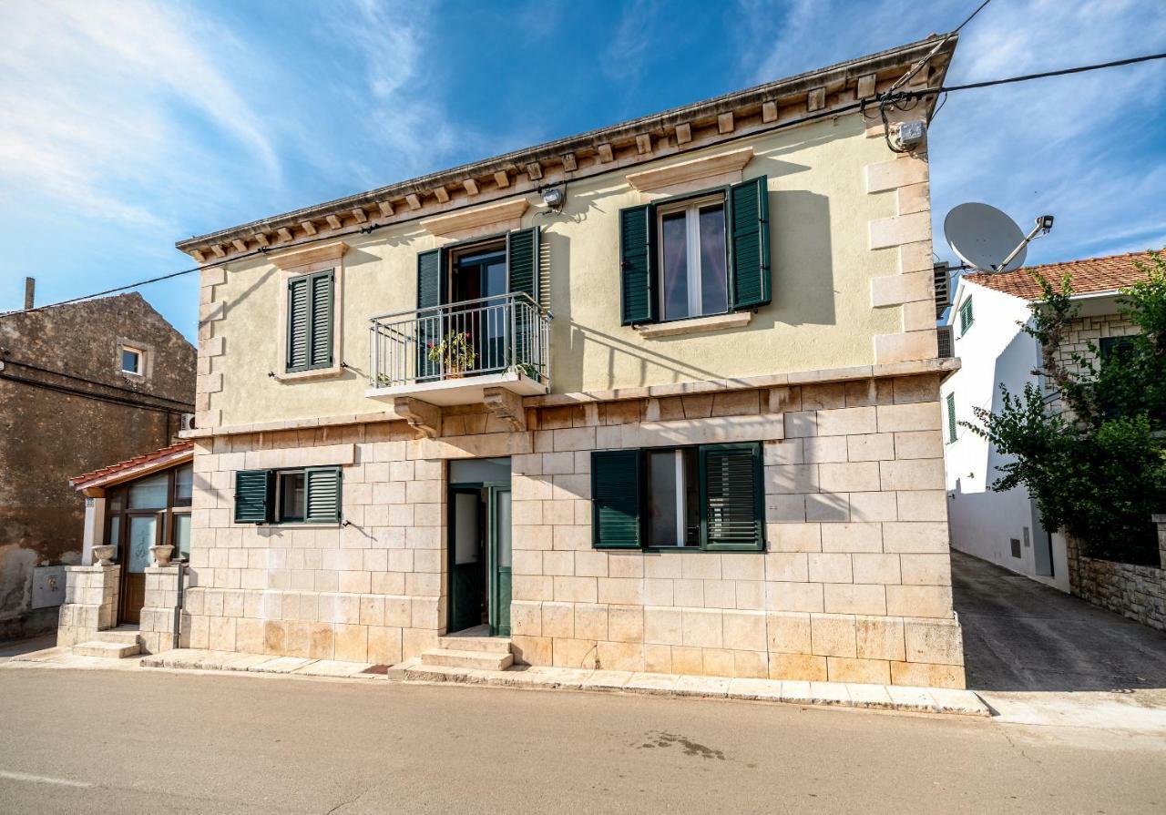 Marica Guesthouse Vela Luka Exterior photo