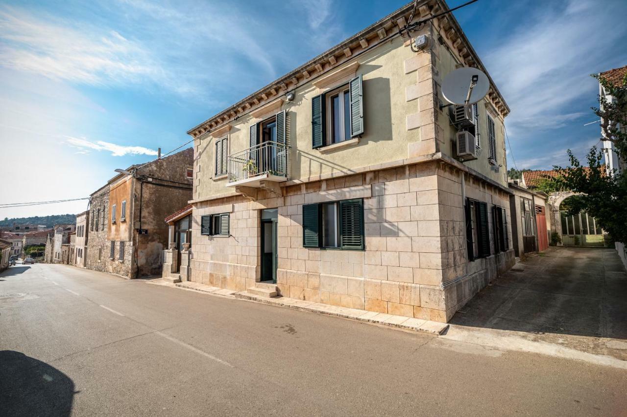 Marica Guesthouse Vela Luka Exterior photo
