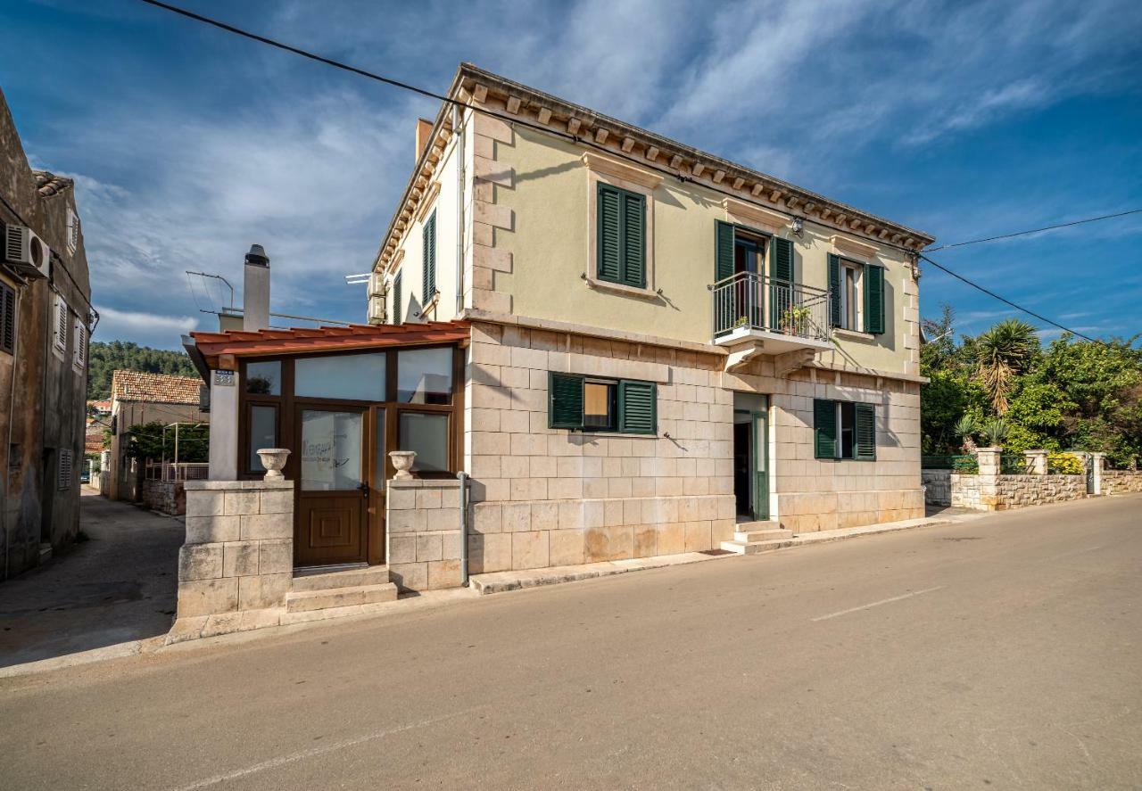 Marica Guesthouse Vela Luka Exterior photo